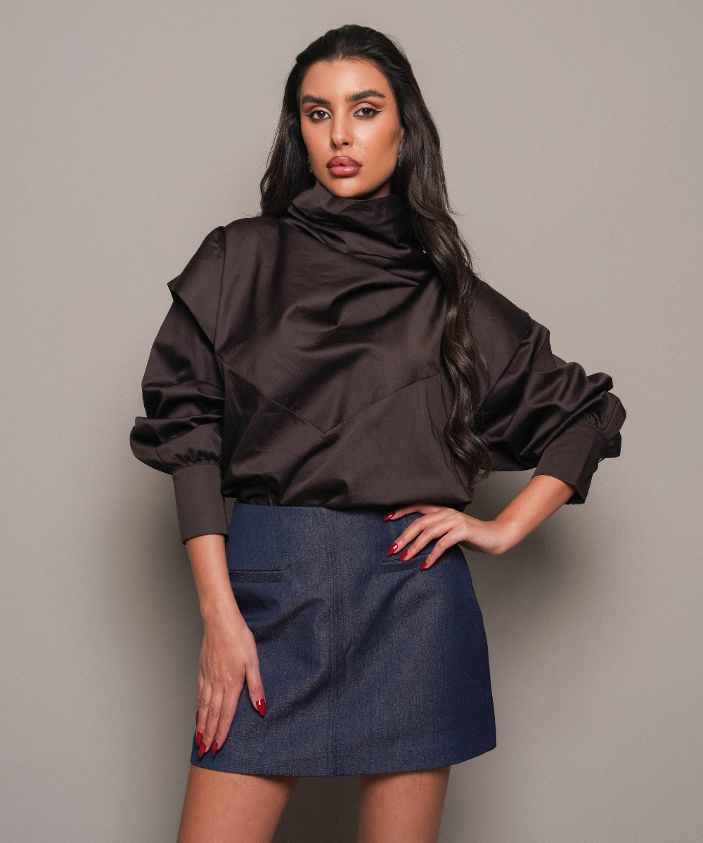 The First Impression in brown – side view