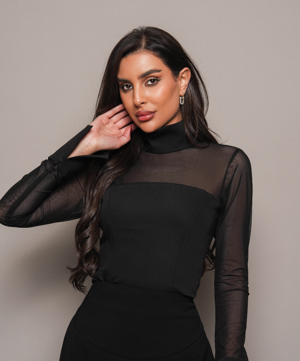 The Modern Muse – side view