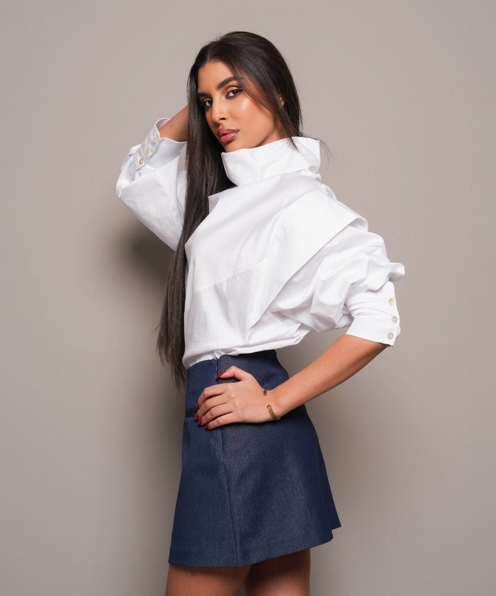 The First Impression in white – side view